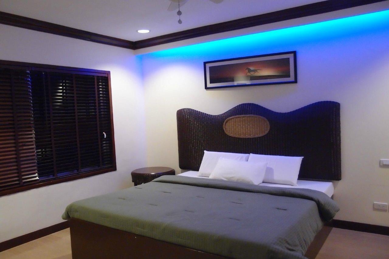 Bluefins Resort Lapu-Lapu City Exterior photo