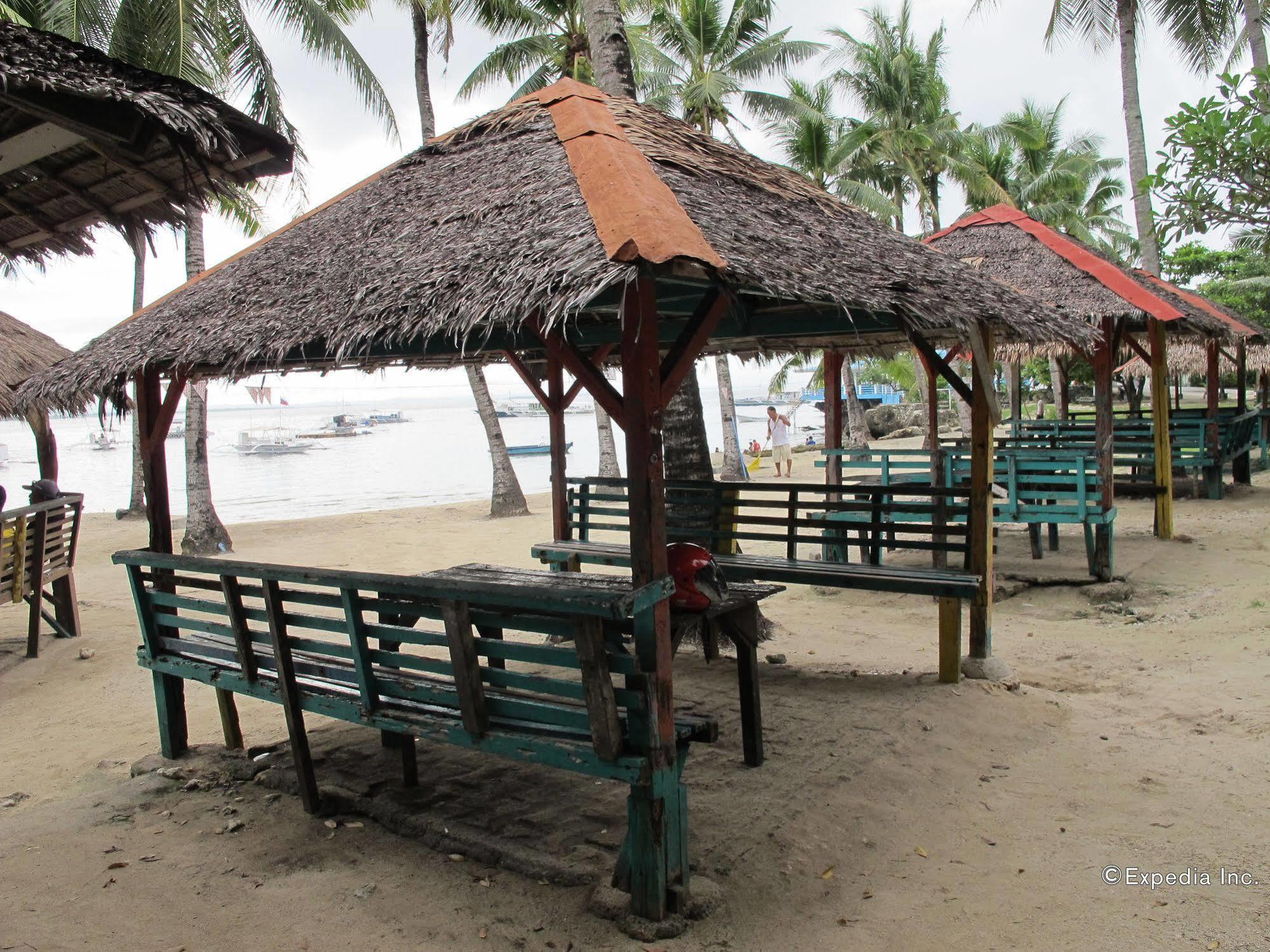Bluefins Resort Lapu-Lapu City Exterior photo